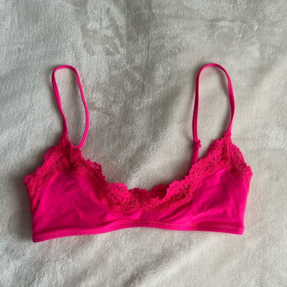 SKIMS Other - Pink Lace Trim Bralette - Women's Intimates